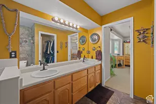 7918 S Abercrombie Ln W, West Jordan, UT 84088 - Photo 18