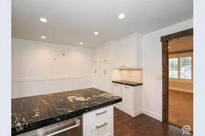 885 E Winter Way, Sandy, UT 84094 - Photo 6