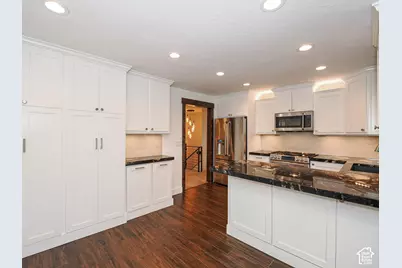 885 E Winter Way, Sandy, UT 84094 - Photo 4