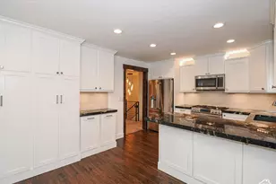 885 E Winter Way, Sandy, UT 84094 - Photo 4