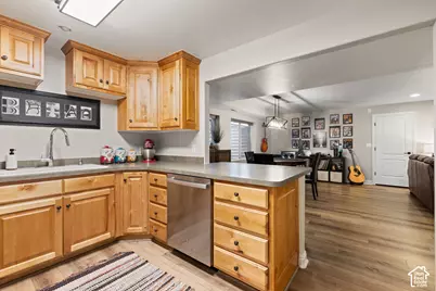 27 W 720 S, Orem, UT 84058 - Photo 34