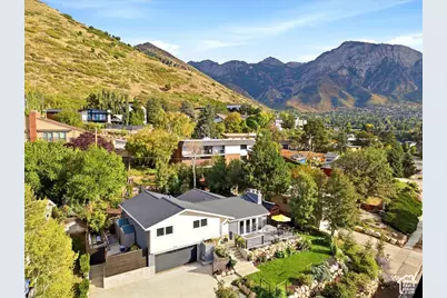 3593 S Eastwood Dr E, Salt Lake City, UT 84109 - Photo 2