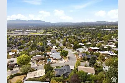 3593 S Eastwood Dr E, Salt Lake City, UT 84109 - Photo 34