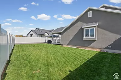 1377 E Erickson Knoll Ln, Eagle Mountain, UT 84005 - Photo 36