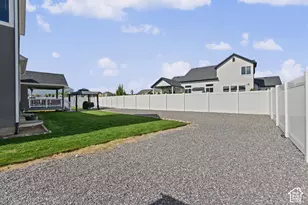 1377 E Erickson Knl Ln, Eagle Mountain, UT 84005 - Photo 38