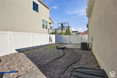 6867 W 8045 S, West Jordan, UT 84081 - Photo 40