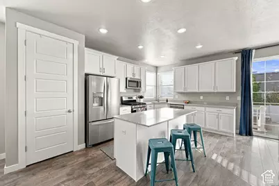 6867 W 8045 S, West Jordan, UT 84081 - Photo 14