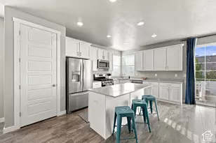 6867 W 8045 S, West Jordan, UT 84081 - Photo 14