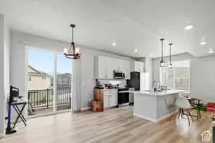 72 E Portico Ln, Saratoga Springs, UT 84045 - Photo 6