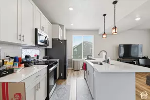 72 E Portico Ln, Saratoga Springs, UT 84045 - Photo 8