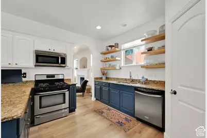 2898 W Fox Hunters Loop, Lehi, UT 84048 - Photo 12