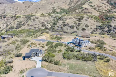 888 N 2000 E #111, Mapleton, UT 84664 - Photo 2