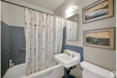 2652 E 6200 S, Holladay, UT 84121 - Photo 20