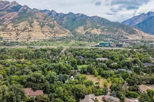 6275 S Oles Ln, Holladay, UT 84121 - Photo 4
