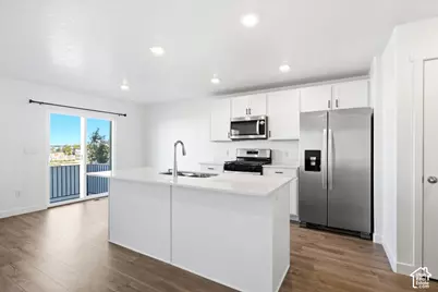 918 E Lubber Ln, Saratoga Springs, UT 84045 - Photo 8