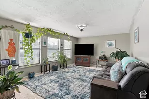 3857 Foxglen, Roy, UT 84067 - Photo 10