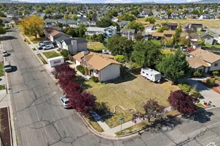 3857 Foxglen, Roy, UT 84067 - Photo 46