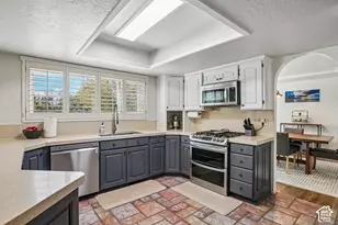 1938 E Cameley Cir S, Sandy, UT 84093 - Photo 14
