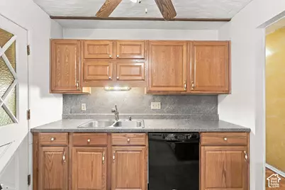5099 S Ridgeline Dr, Washington Terrace, UT 84405 - Photo 8