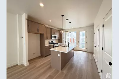 11025 S Freestone Dr W #123, South Jordan, UT 84009 - Photo 4