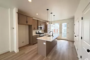 11025 S Freestone Dr W, South Jordan, UT 84009 - Photo 4
