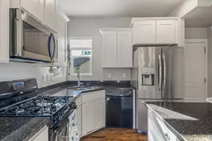 192 E Flicker Dr S, Sandy, UT 84070 - Photo 6