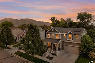 192 E Flicker Dr S, Sandy, UT 84070 - Photo 2