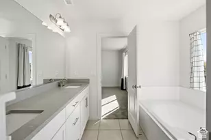 2016 S 1955 W, Woods Cross, UT 84087 - Photo 16