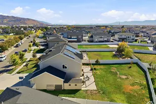 2016 S 1955 W, Woods Cross, UT 84087 - Photo 36