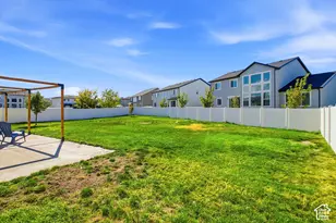 2016 S 1955 W, Woods Cross, UT 84087 - Photo 28