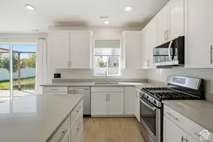 2016 S 1955 W, Woods Cross, UT 84087 - Photo 8