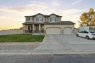 4486 W 5850 S, Hooper, UT 84315 - Photo 2