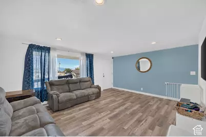 360 Lakeview Ave, Tooele, UT 84074 - Photo 4