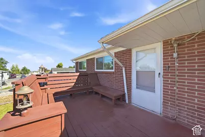 360 Lakeview Ave, Tooele, UT 84074 - Photo 2