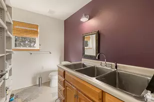 894 W Foothill Dr, Apple Valley, UT 84737 - Photo 30