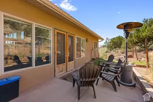 894 W Foothill Dr, Apple Valley, UT 84737 - Photo 22