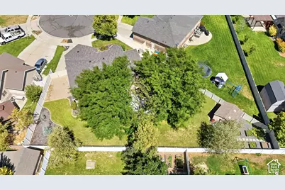 1467 W 2850 S, Syracuse, UT 84075 - Photo 38