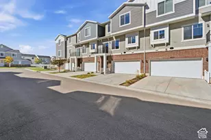 4212 W Bison Park Ct, Riverton, UT 84096 - Photo 4