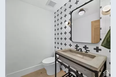 6520 S Canyon Dr, Holladay, UT 84121 - Photo 20