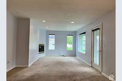 8145 S Shorthills Dr, Cottonwood Heights, UT 84121 - Photo 4