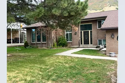 8145 S Shorthills Dr, Cottonwood Heights, UT 84121 - Photo 2