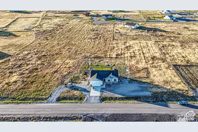 5406 W 19650 N, Plymouth, UT 84330 - Photo 8