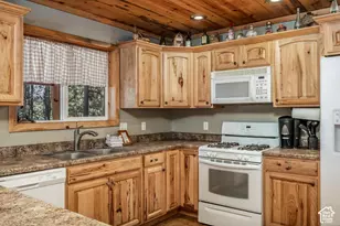 1830 E Gulf Stream Dr, Duck Creek Village, UT 84762 - Photo 4