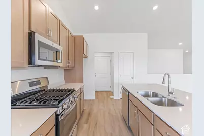 1449 N Baen Way #225, Tooele, UT 84074 - Photo 6