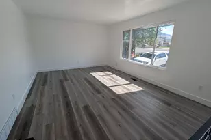 1085 E 10600 S, Sandy, UT 84094 - Photo 6