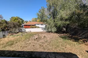 1085 E 10600 S, Sandy, UT 84094 - Photo 16