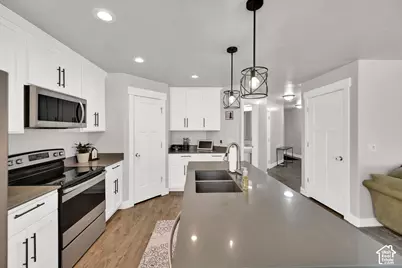 4923 W Pillar Dr, Riverton, UT 84096 - Photo 8