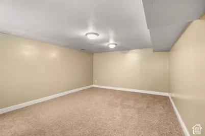 5577 S 100 E, Washington Terrace, UT 84405 - Photo 28