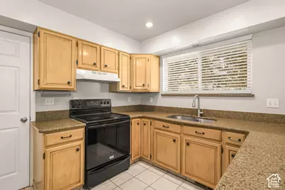 5577 S 100 E, Washington Terrace, UT 84405 - Photo 10