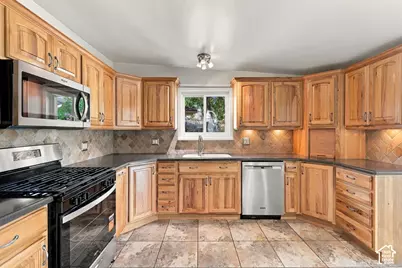 1606 W Jolly Cir, Taylorsville, UT 84123 - Photo 20